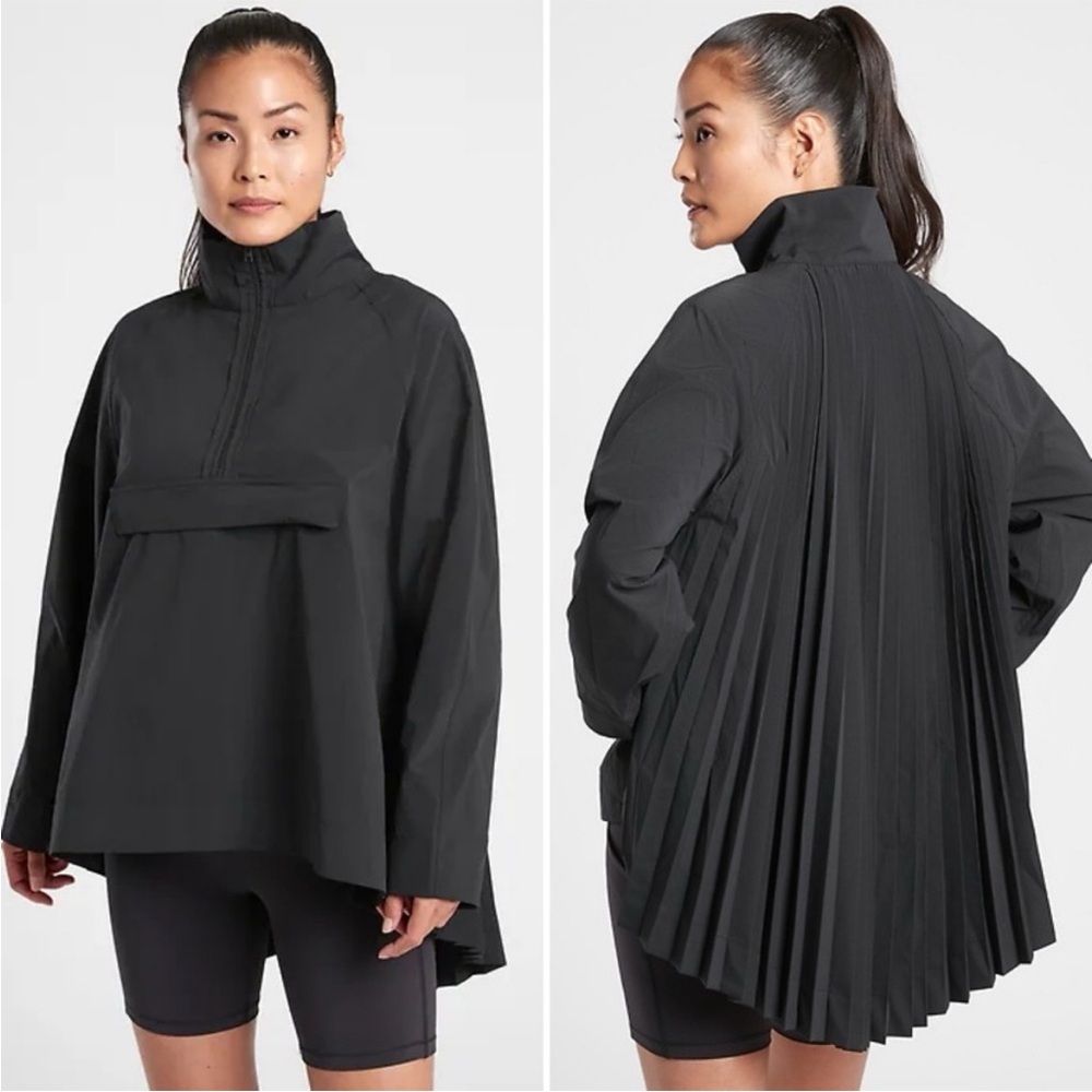 Athleta Sojourn Pleated Back Long Sleeve Pullover Top